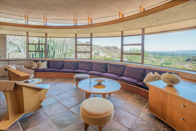 Frank Lloyd Wright's final house is up for auction - Mansion Glob