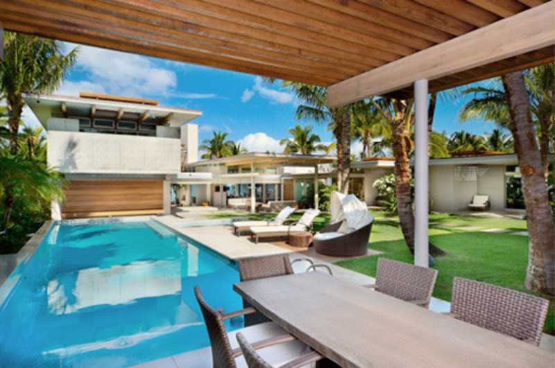 Contemporary Tropical Home Design - Dream Home by Pete Bossley.