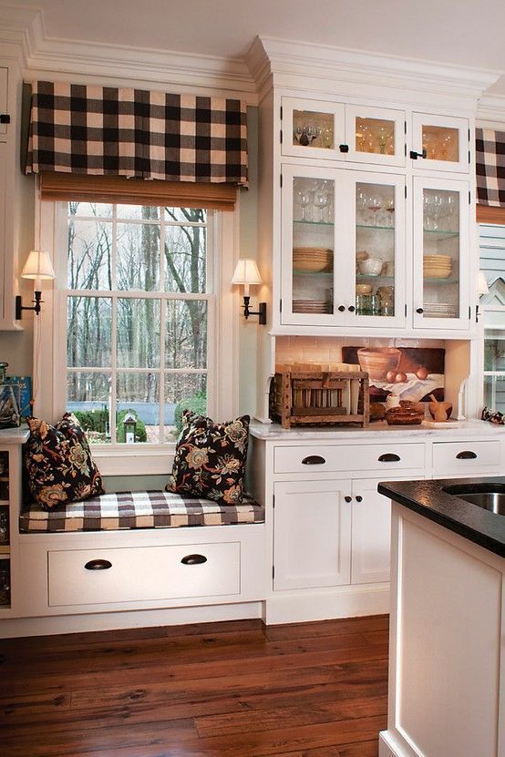31 Cozy and Chic Farmhouse Kitchen Decorating Ideas |  DigsDigs.