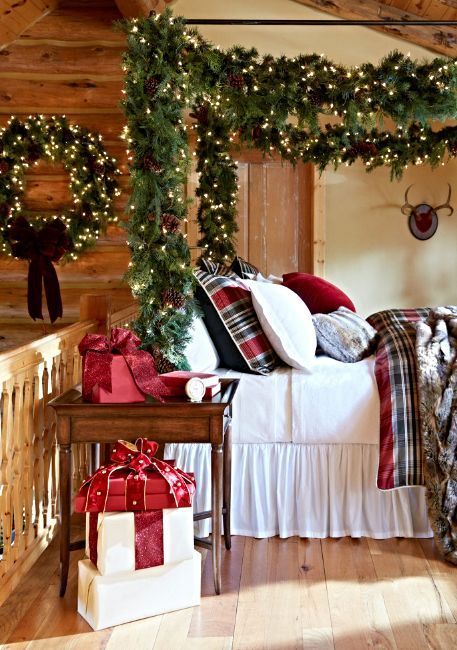 50 Adorable Christmas Bedroom Decorating Ideas - DigsDi