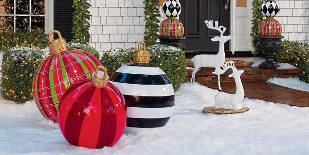 Best Large Outdoor Christmas Decorations - Giant Christmas Decorations.