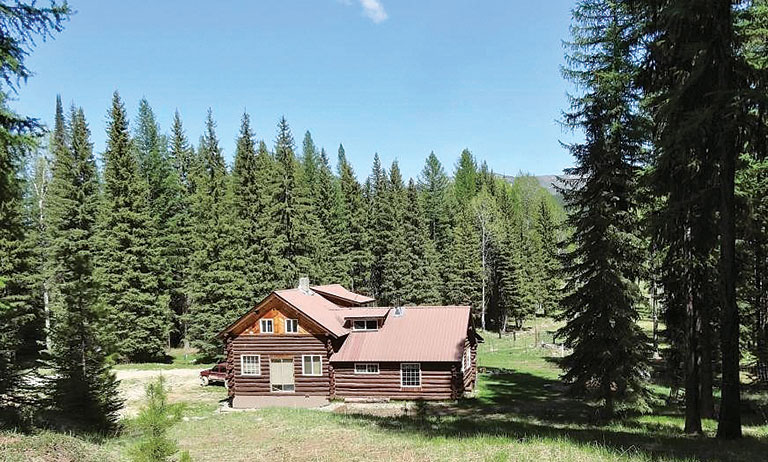 This Kootenai National Forest off-grid cabin is located near Natu