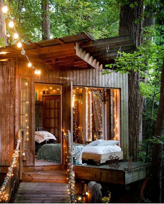 26 Dreamy Oasis Designs for Outdoor Bedrooms - DigsDi