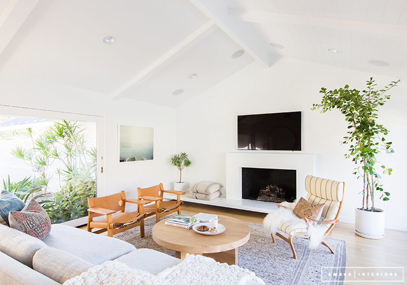 A minimalist mid-century home