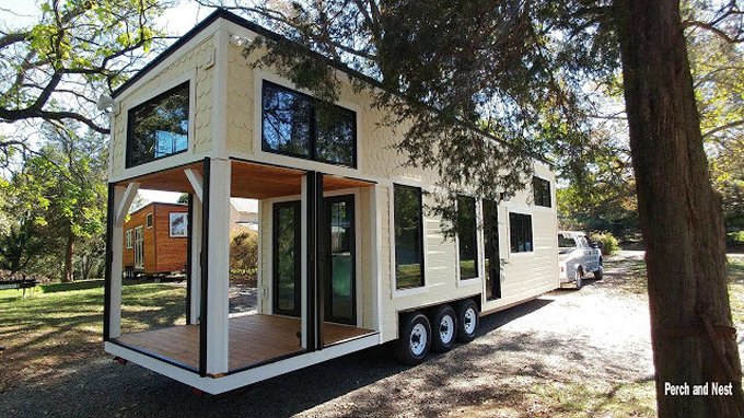 Modern cozy little house on wheels - cozy houses Li