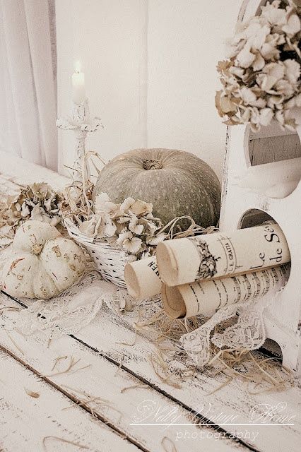 35 Exquisite White Autumn Decorating Ideas (with Pictures) |  Shabby chic.