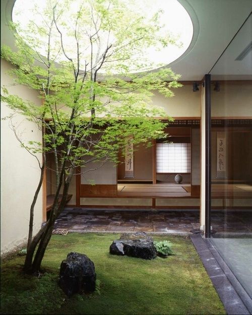 27 Tranquil Japanese-Inspired Yard Ideas |  DigsDigs |  Inner space.