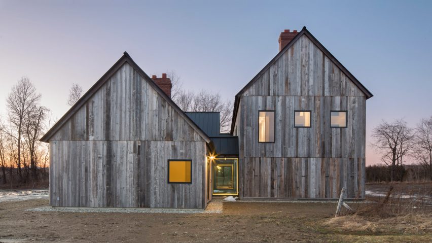 LAMAS builds a modern Canadian farmhouse with reclaimed timb