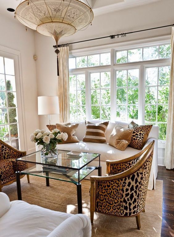 5 easy ways to add glamor to any interior |  Brown living room.
