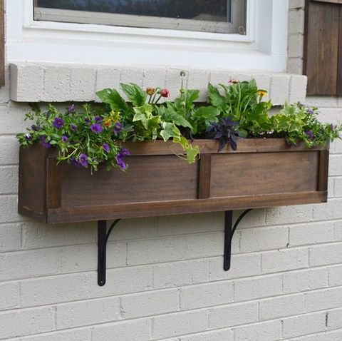 Ten DIY window box planter ideas with free blueprints.
