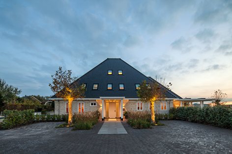 Villa, typical Dutch farmhouse, Stolpboerderij, North Holland.