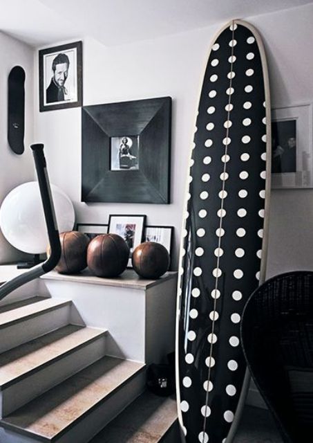 How to Incorporate Surfs into Home Decor