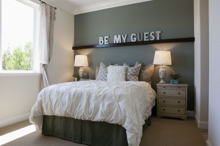 Tips for small guest rooms