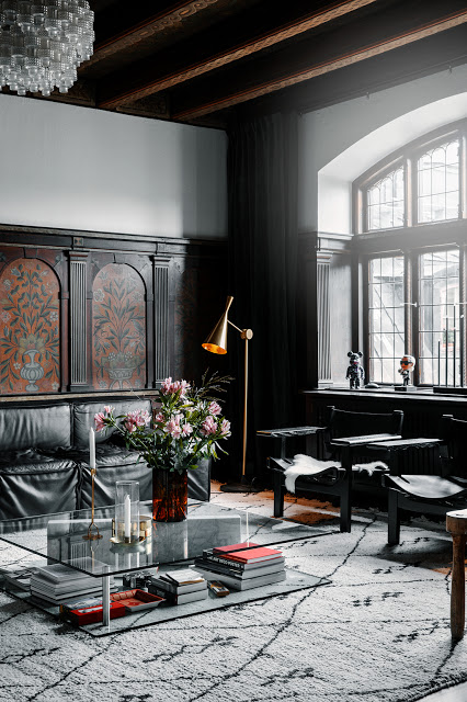 A dramatic townhouse in a historic building in Stockholm.
