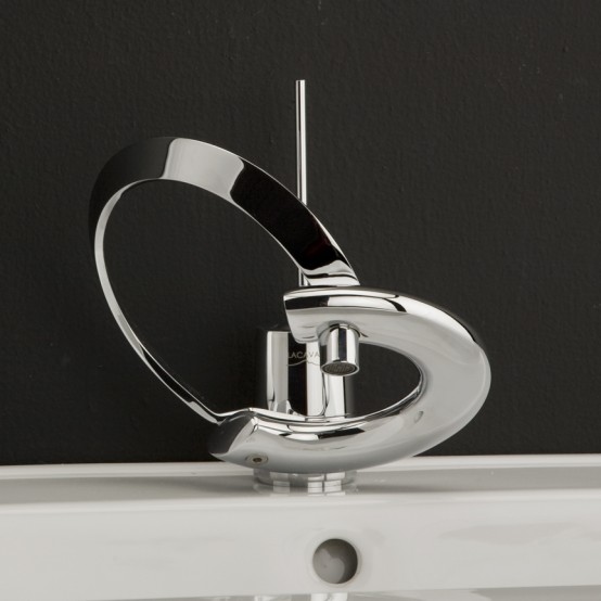Modern bathroom faucets with curved levers embrace Lacava