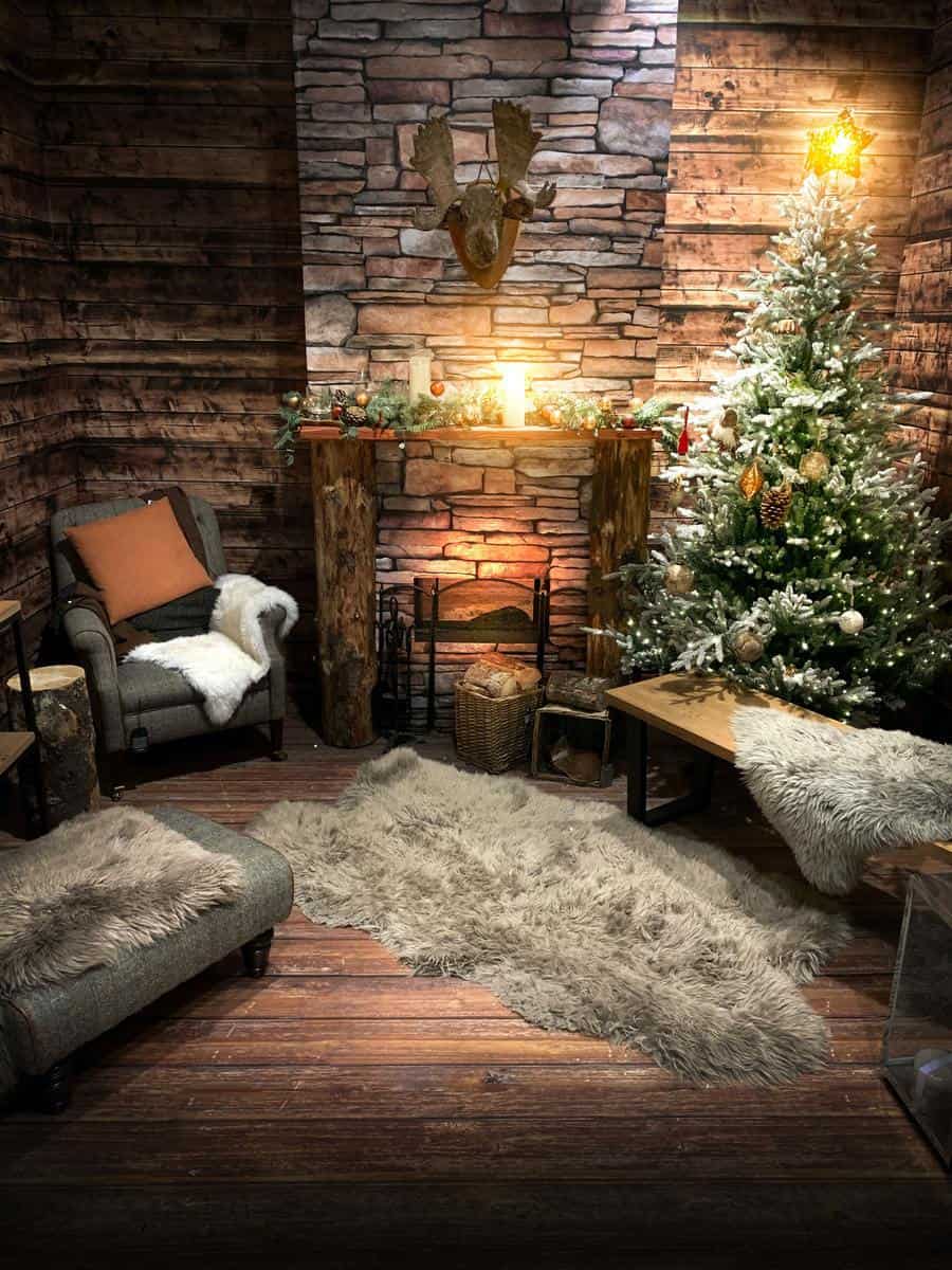 Wooden hut, stone fireplace, Christmas tree, gray floor carpet