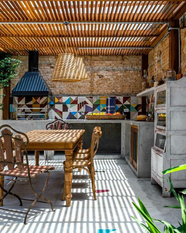 Aesthetic Backyard Kitchen Pergola Design