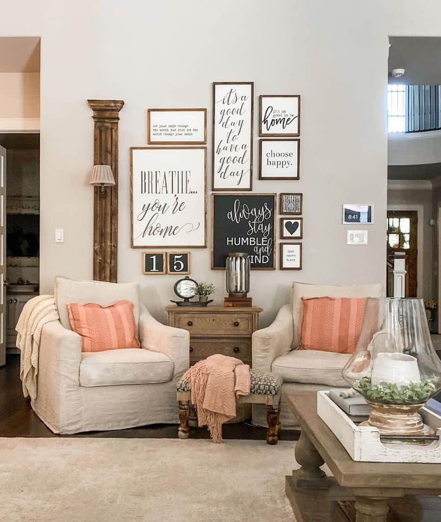 Modern farmhouse living room with gray armchairs and rustic furniture 