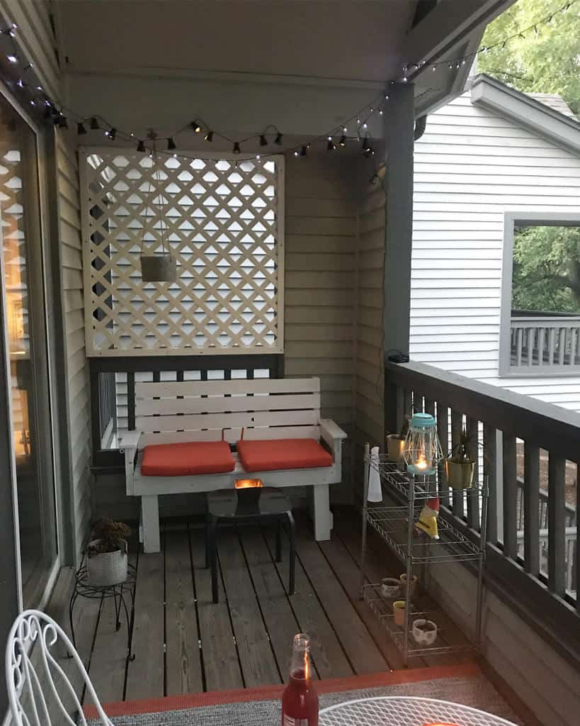 simple patio furniture