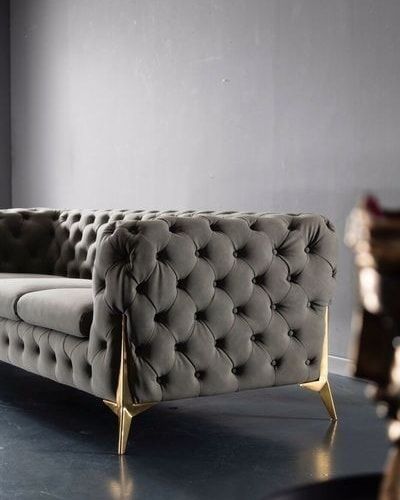 Creating a Statement Room with a Chesterfield Sofa as the Focal Point Creating a Statement Room with a Chesterfield Sofa as the Focal Point