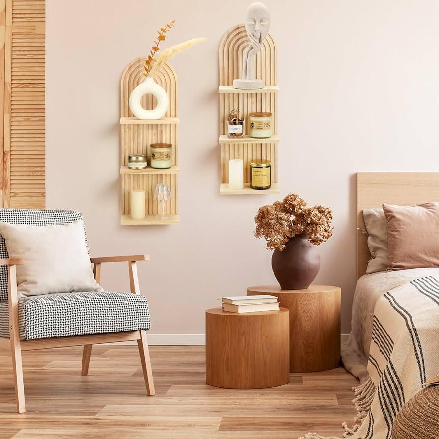 Vintage wooden shelves to showcase your boho bathroom decor