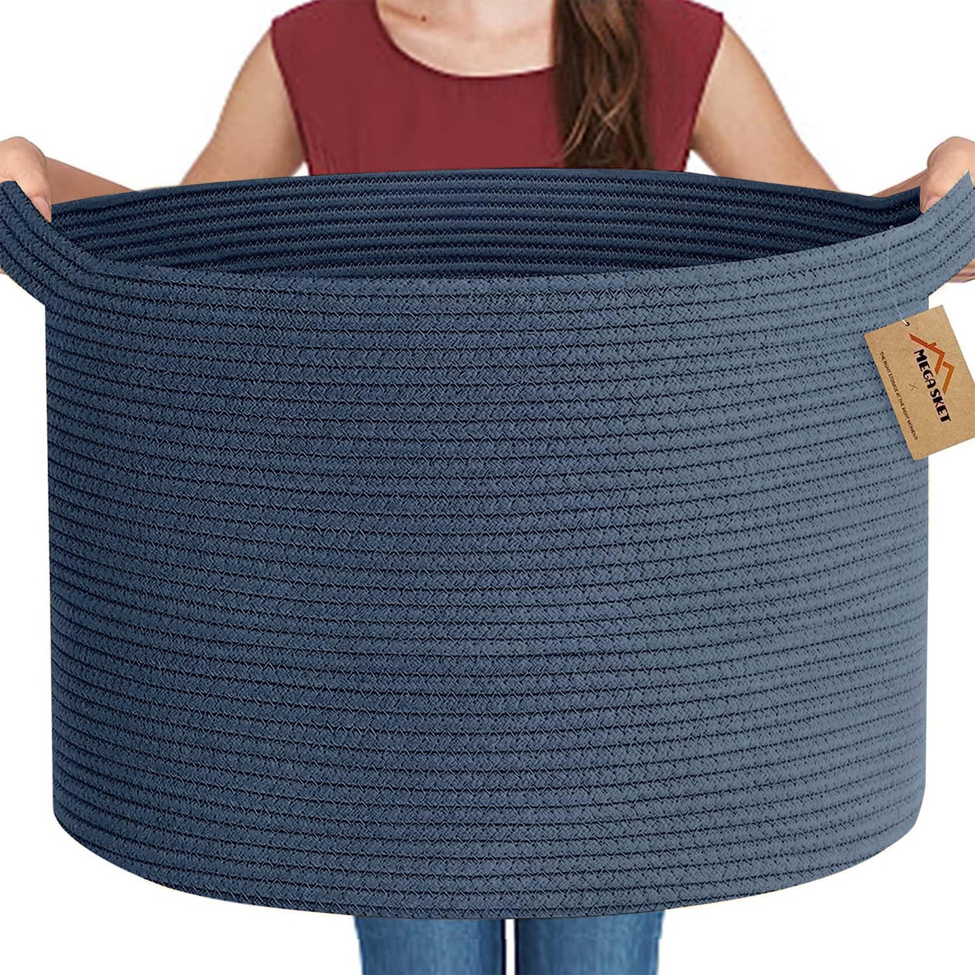 Use decorative baskets for organized storage in your blue living room