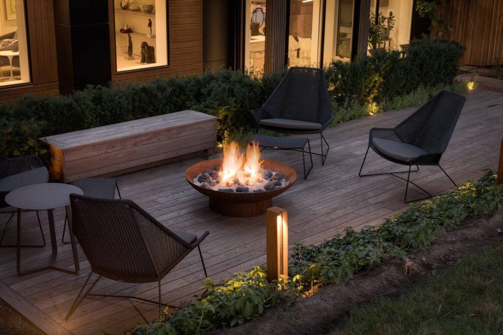 Contemporary fire bowls for warmth and style in your backyard