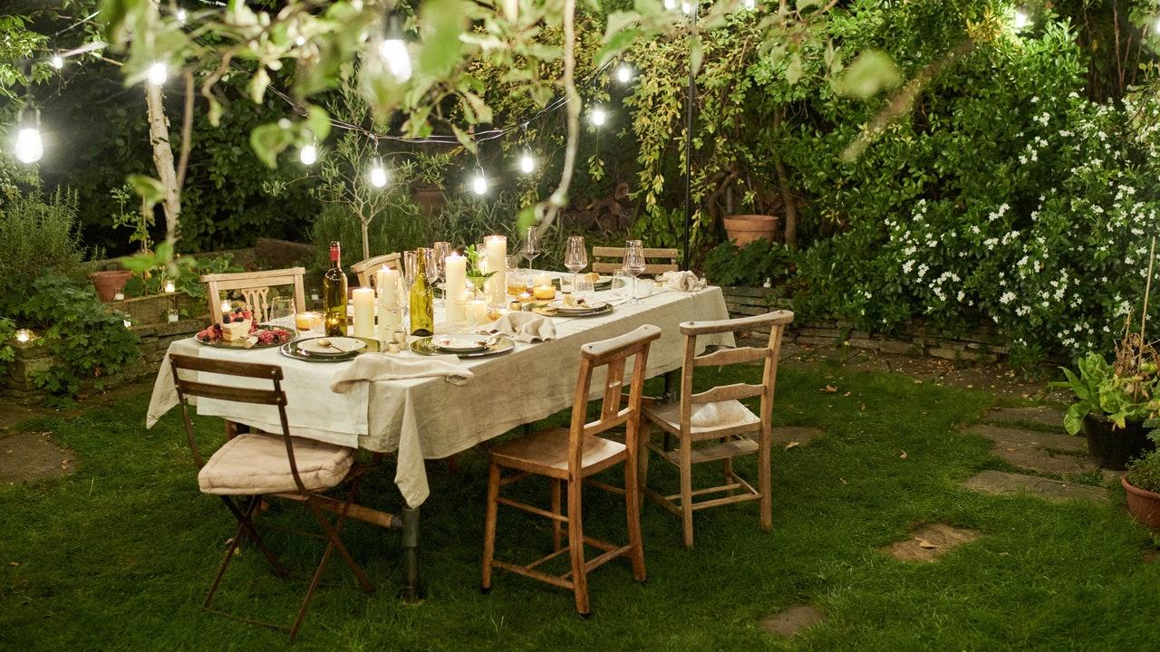 Charming fairy lights to create a magical backyard ambiance