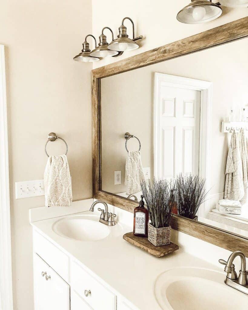 Use wood accents in your wooden bathroom to create a cohesive design throughout