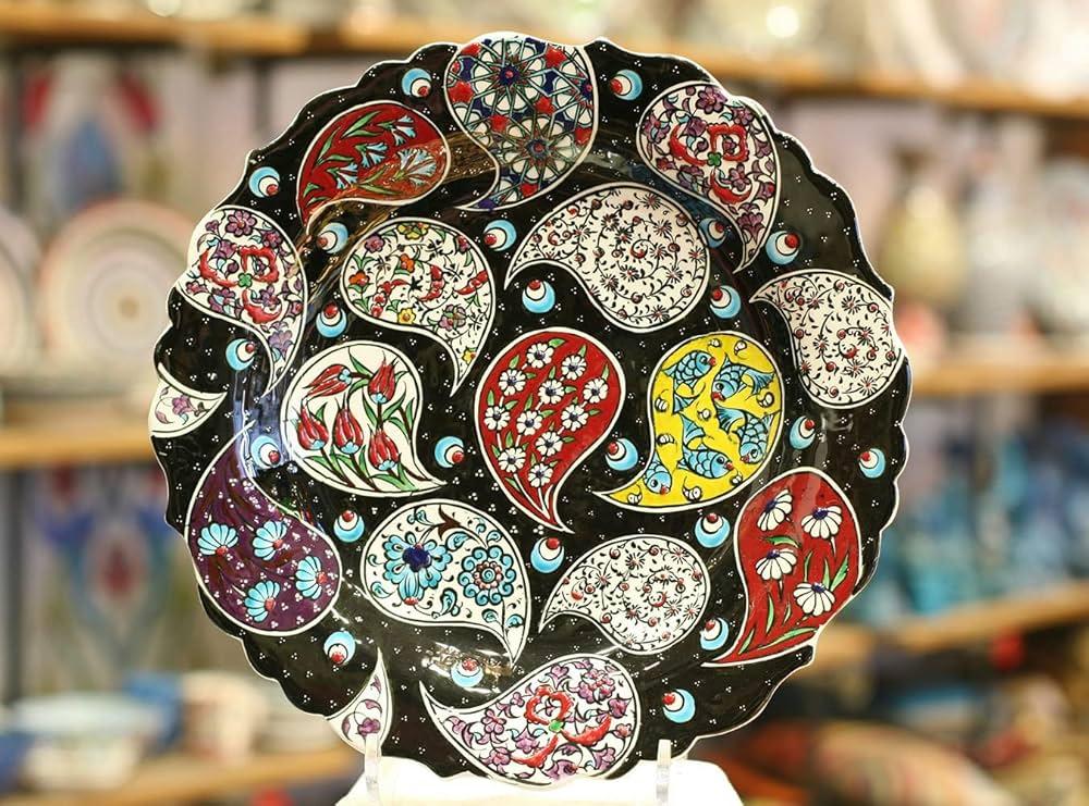 Handcrafted ⁤pottery⁣ for ‌a personal ​touch in the decor