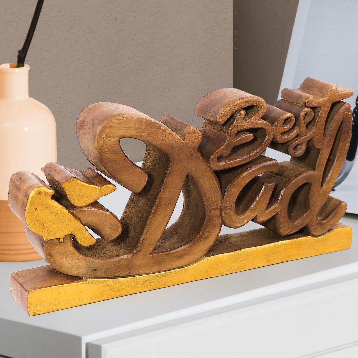 Choose handcrafted wooden accessories to add character to your earthy living room