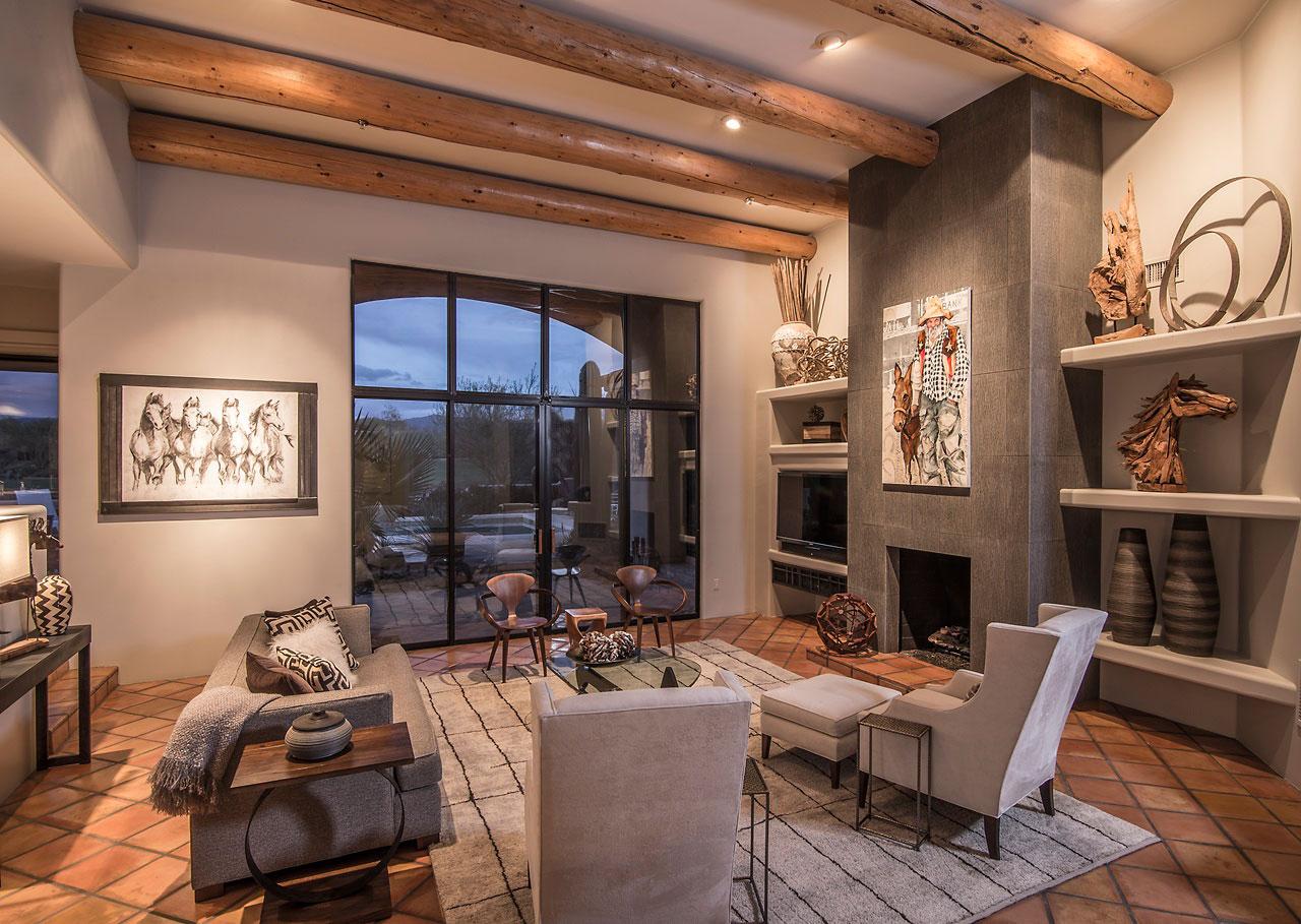 Southwestern Spirit Living Room: Earthy tones and vibrant textiles showcase cultural richness
