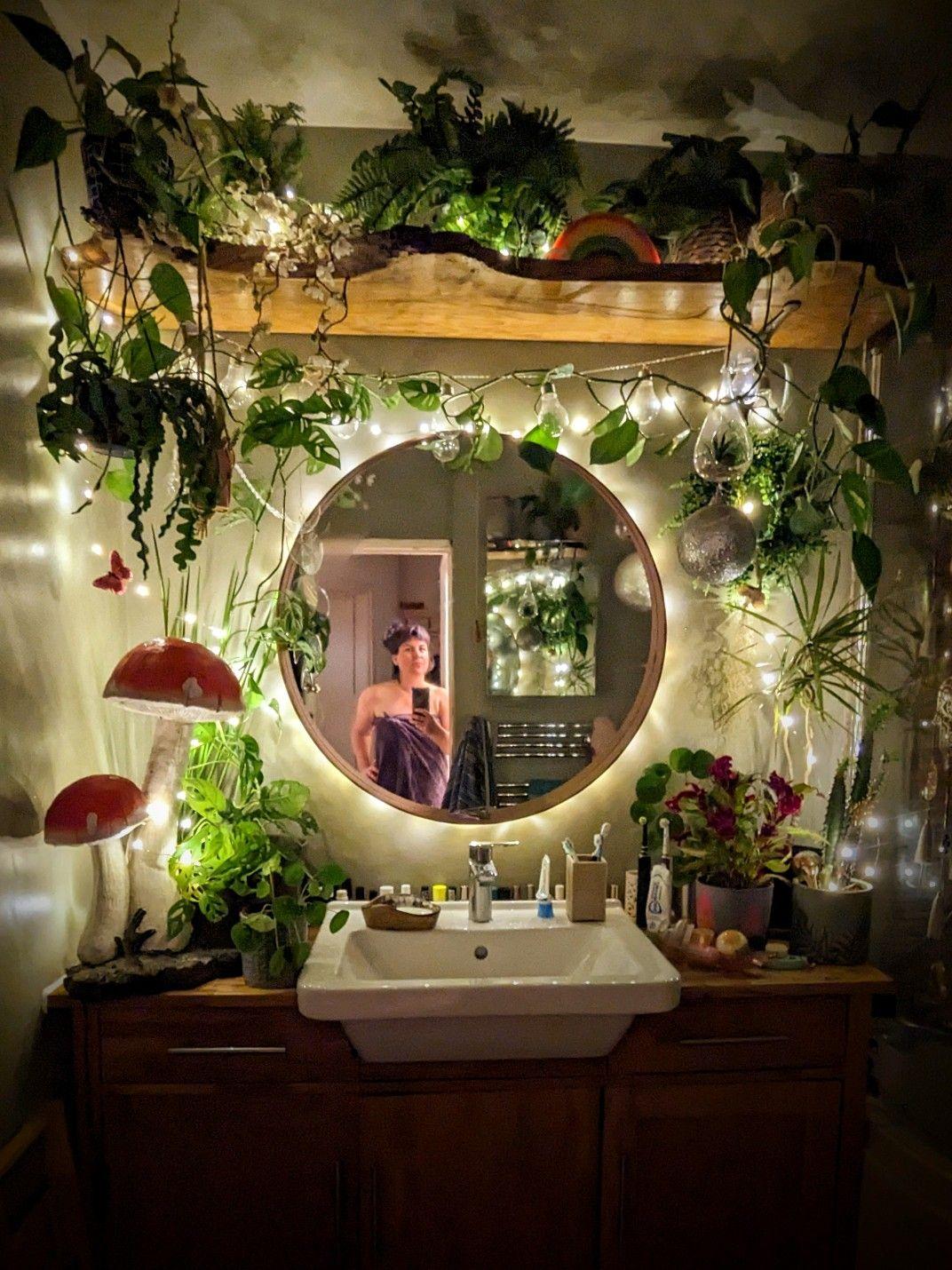 Hang fairy lights to‌ create ⁣enchanting atmosphere in your boho ⁢bathroom