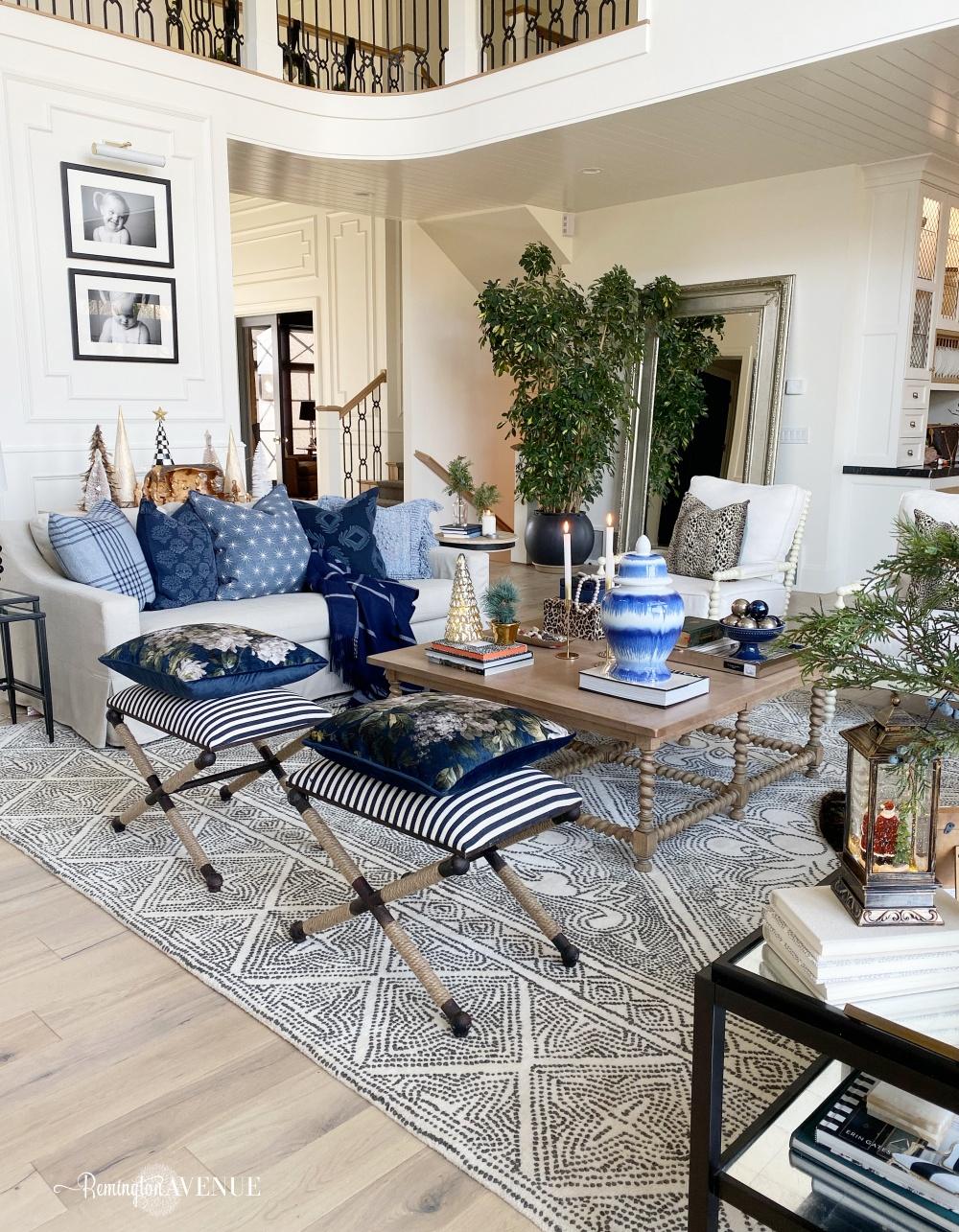 Mix metallics to elevate your chic blue living room style