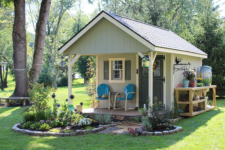 Craft an artists ​corner in ​your backyard⁣ for creativity