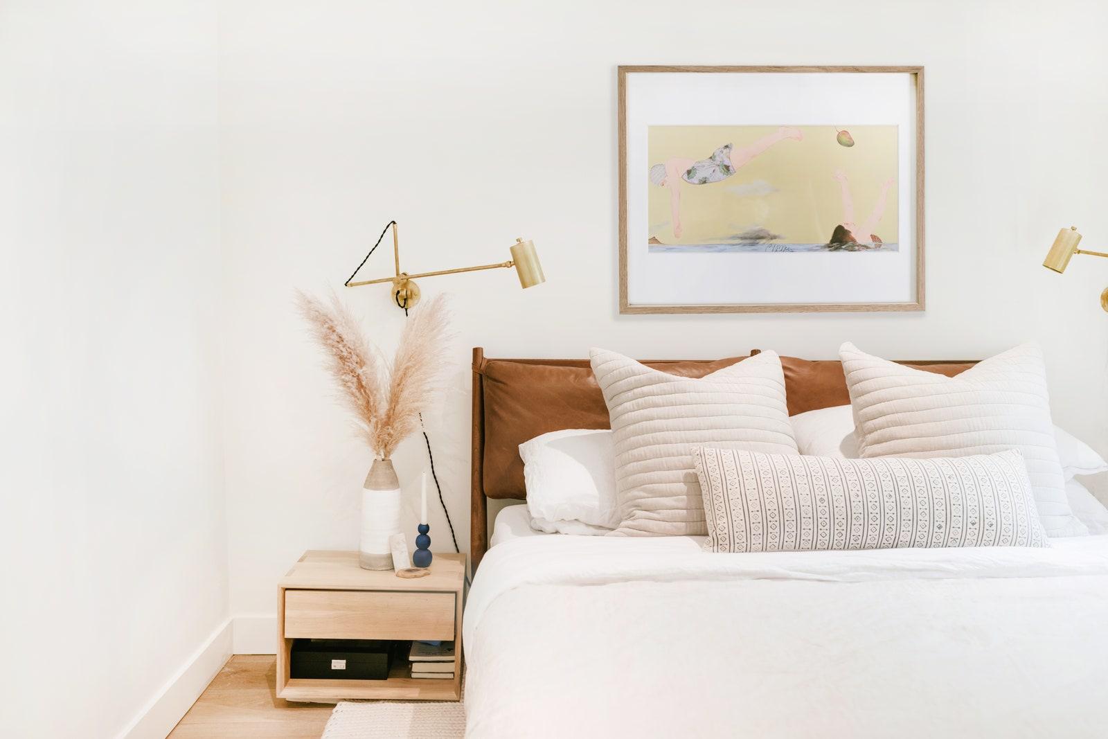 Limit decor items to maintain a clean minimalist bedroom aesthetic