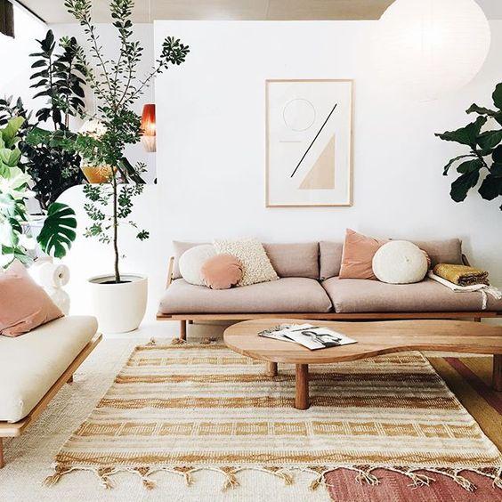 Layer rugs of different textures to create depth in‌ your Earthy​ Living Room