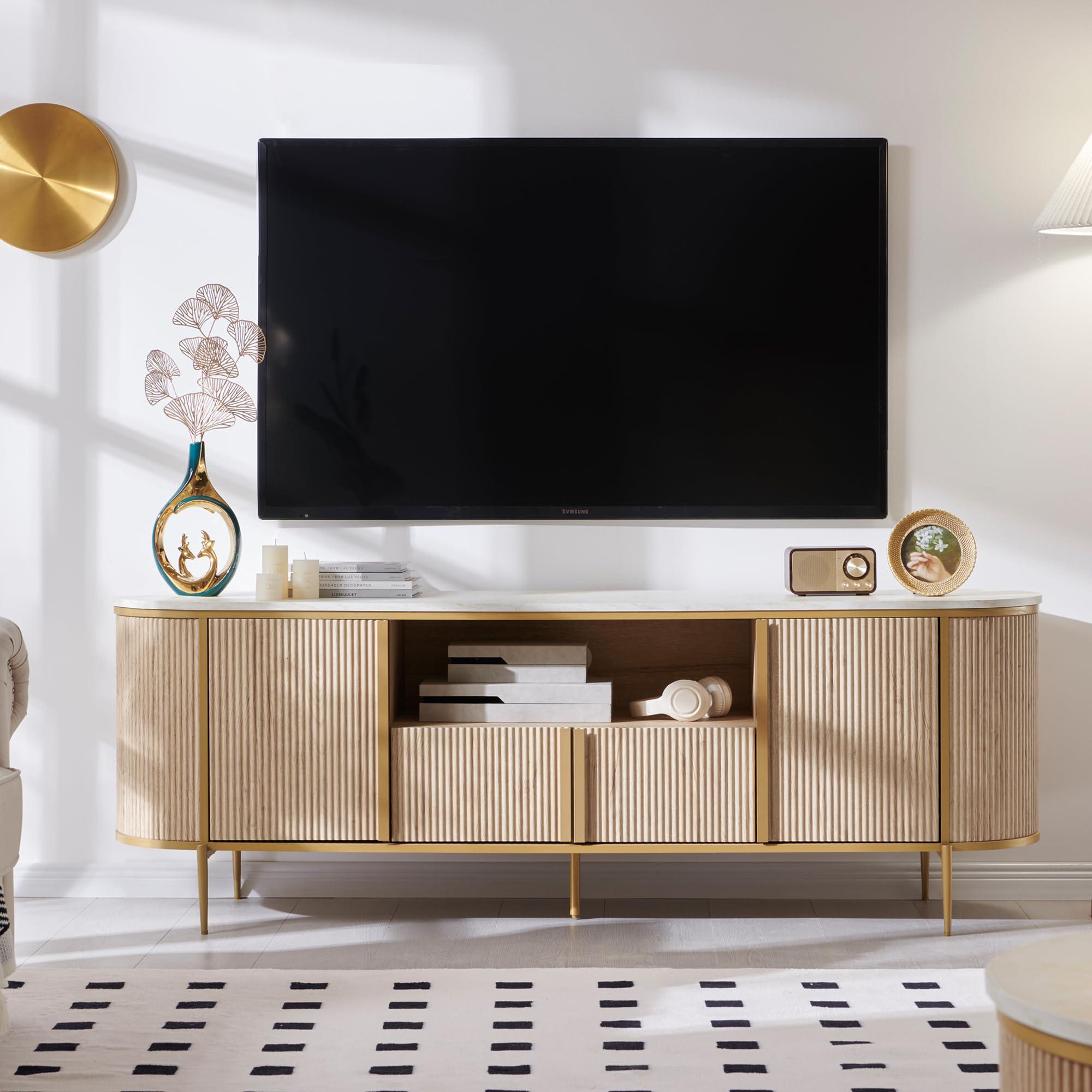 A ⁢chic ⁤media console ​keeps ‍electronics ⁣organized in your contemporary living‌ room