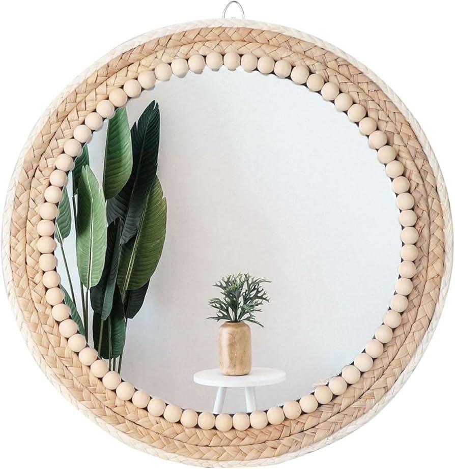 Use decorative mirrors to enhance light and space in your Boho ⁣Living Room