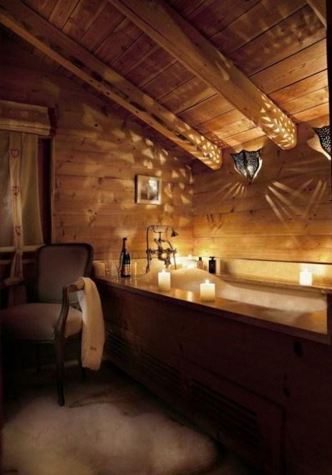 Cozy lighting fixtures create ambiance in​ your chalet bathroom