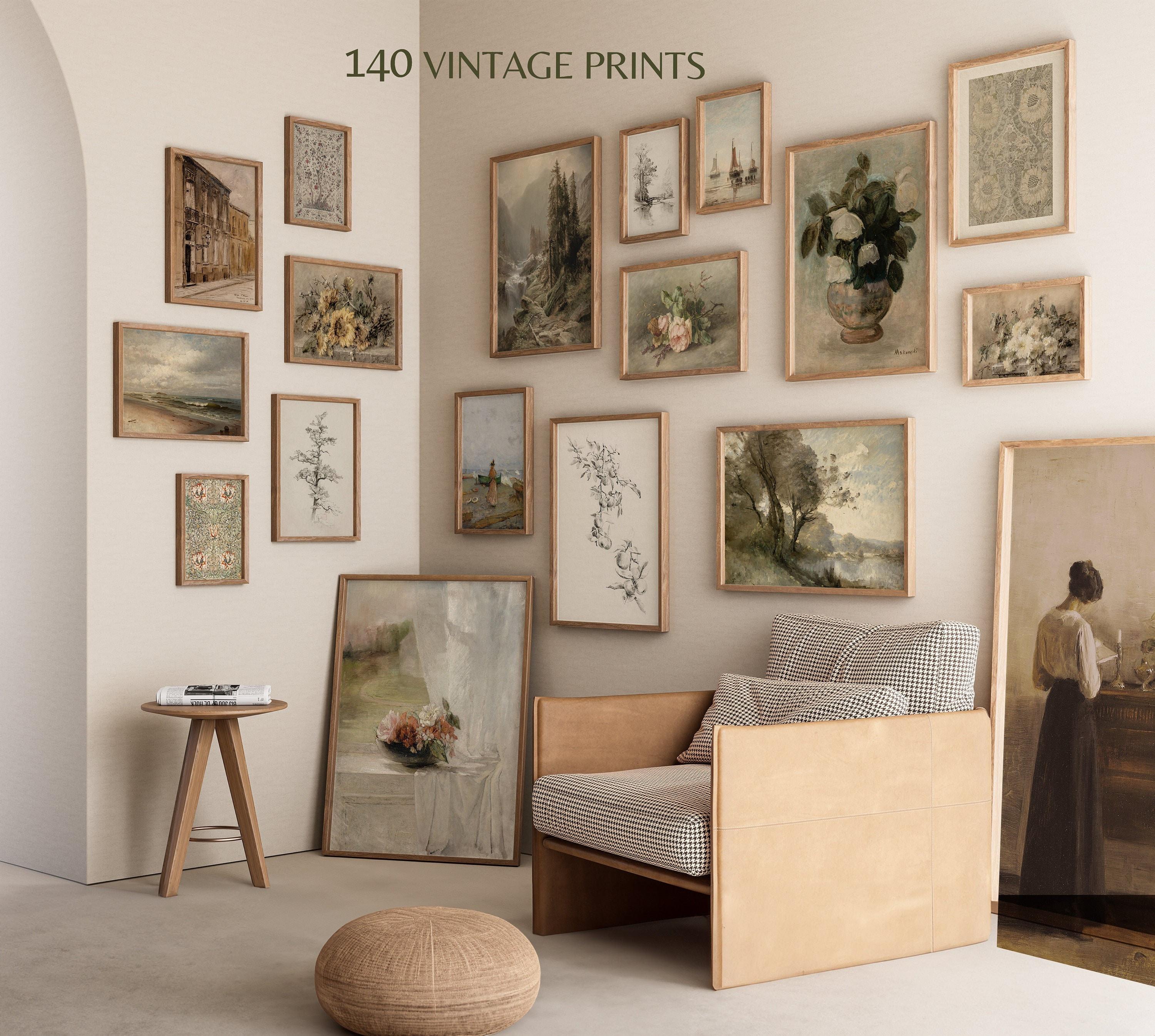Vintage artwork brings personality and flair to ⁣your vintage living room wall
