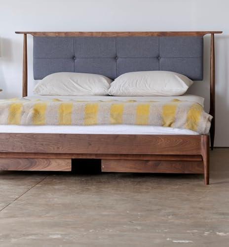 Charming Kid's House Bed, Stylish and Safe for Sleep!