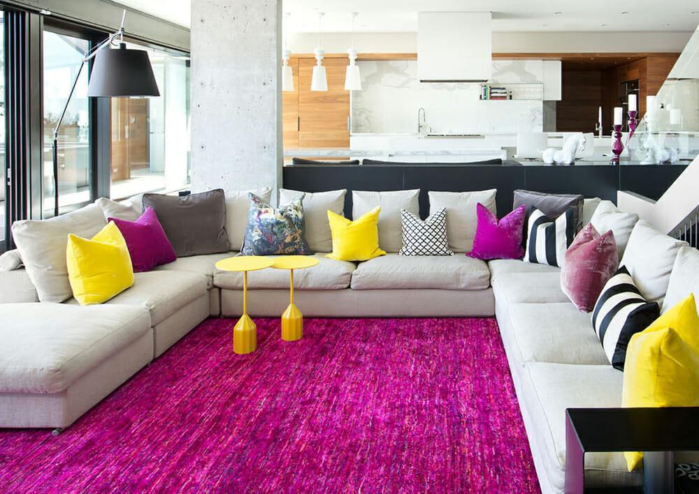 Embrace bold ⁢colors to​ energize your Contemporary‍ Living Room⁢ with a vibrant atmosphere