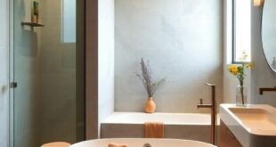 24 Stylish Ways to Elevate Your Bathroom with a Tub and Shower Combination