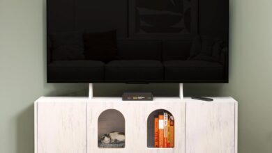 Why We Love the Pmnianhua Mobile Corner TV Stand on Wheels