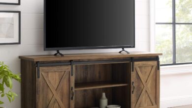 Discovering Our Perfect Rustic Oak TV Stand: A Barn Door Beauty