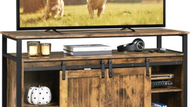 Why We Love the Yaheetech Rustic Barn Door TV Stand