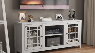 Finding the Perfect Balance: Style and Storage in a 58″ TV Stand