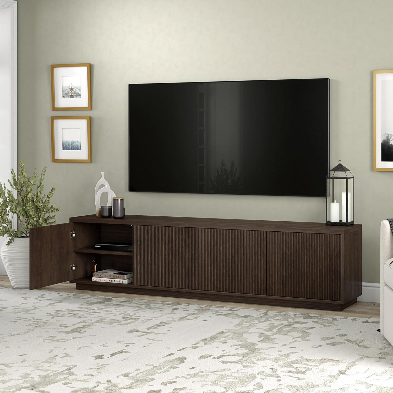 Henn&Hart Fluted⁢ TV Stand helps keep your living room ‌tidy